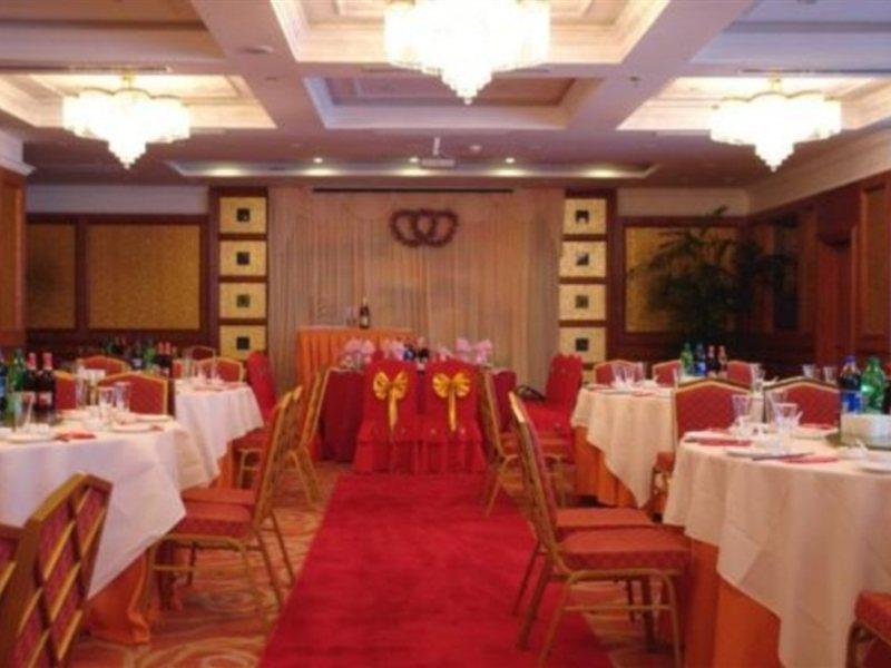 Hotel Charms 3*